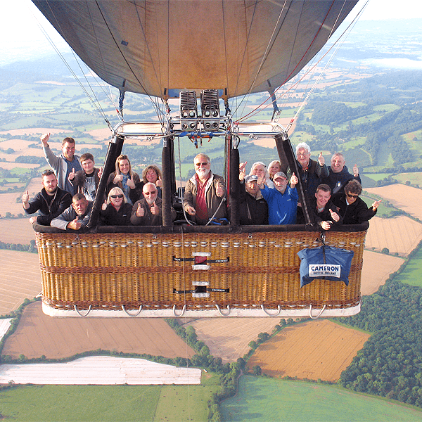 16 Passengers in balloon mid-flight